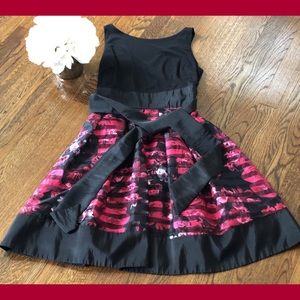 SLNY Red & Black Cocktail | Formal Dress